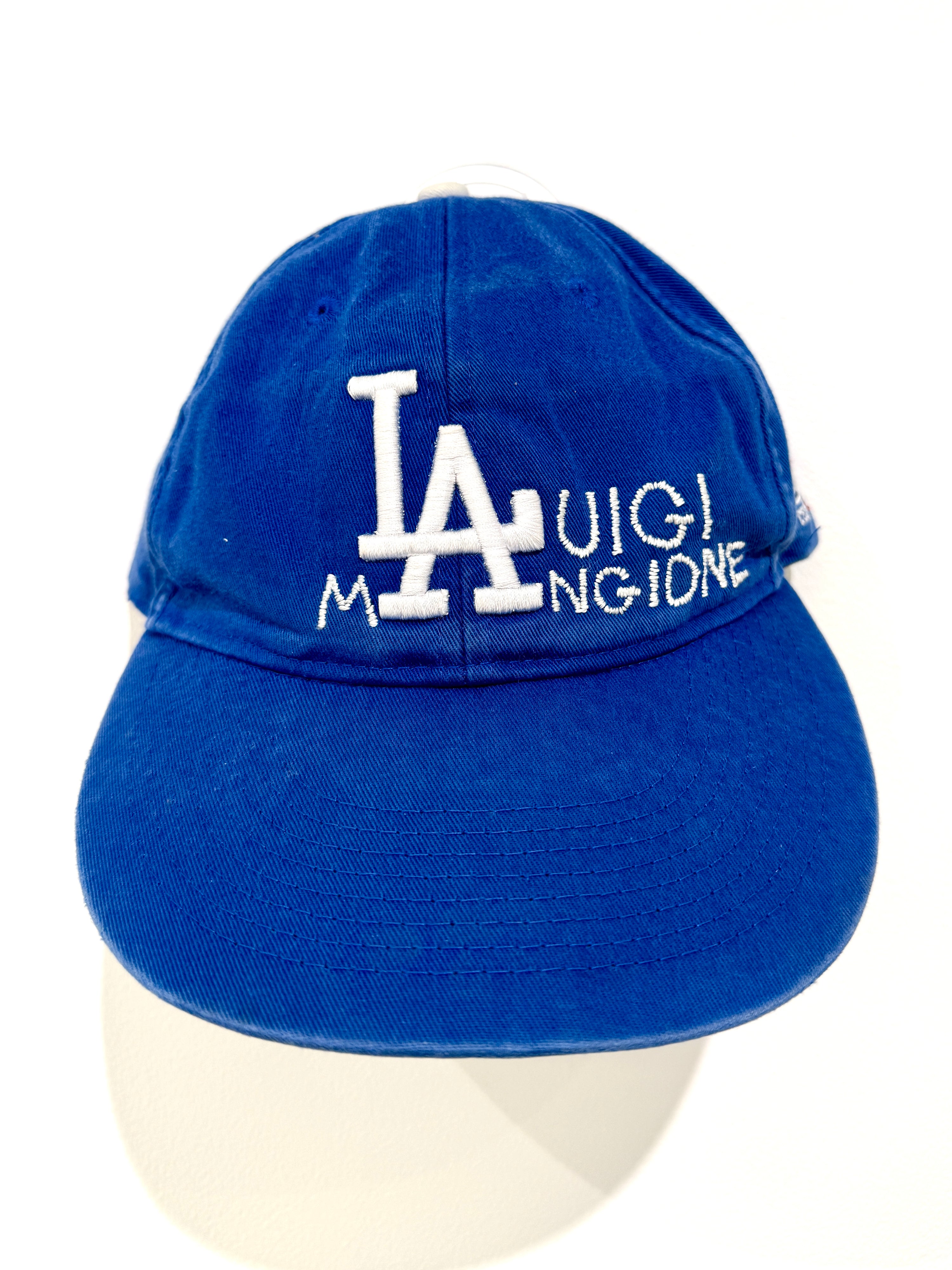 Chloe Roth "Luigi Mangione" hat