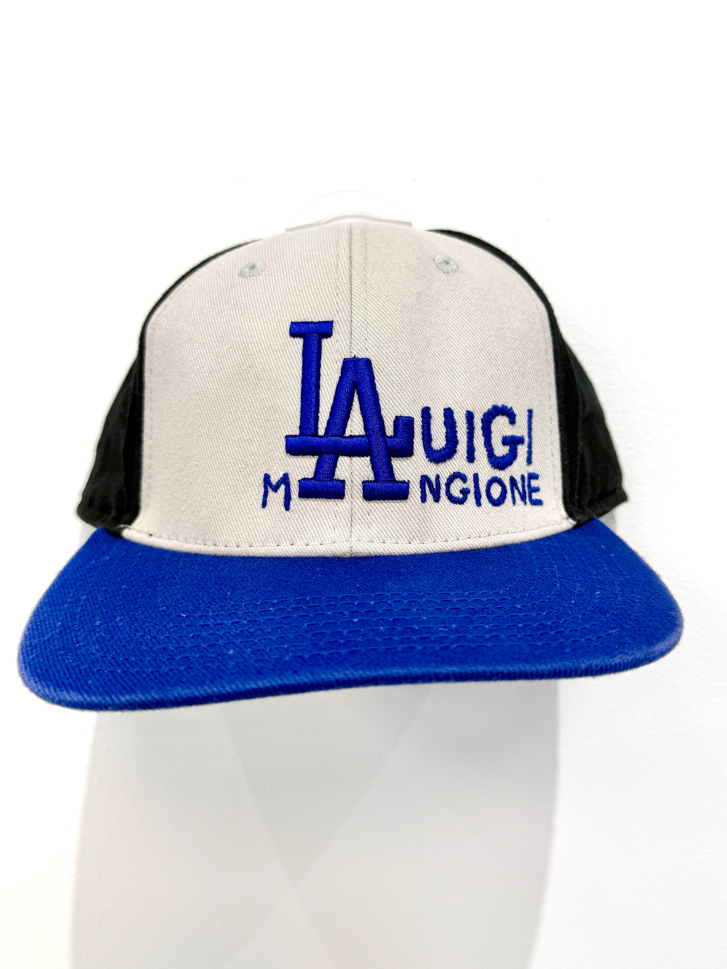 Chloe Roth "Luigi Mangione" hat